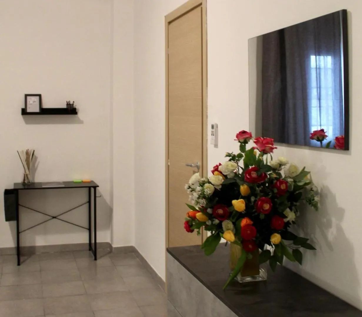 Ale Apartment 로마 0*,